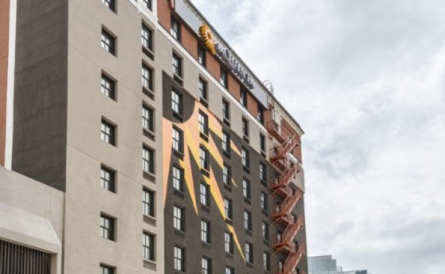 La Quinta Hotel Dallas, Downtown